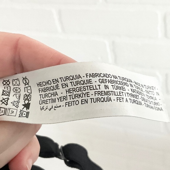 Oysho Sport Bra Activewear Black Adjustable straps Polyamid Elastane Sz L - Picture 6 of 7